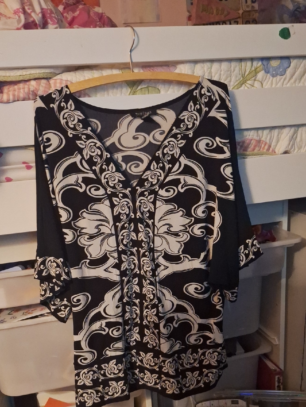 White House Black Market Black and White Scroll-Print V-Neck Tunic